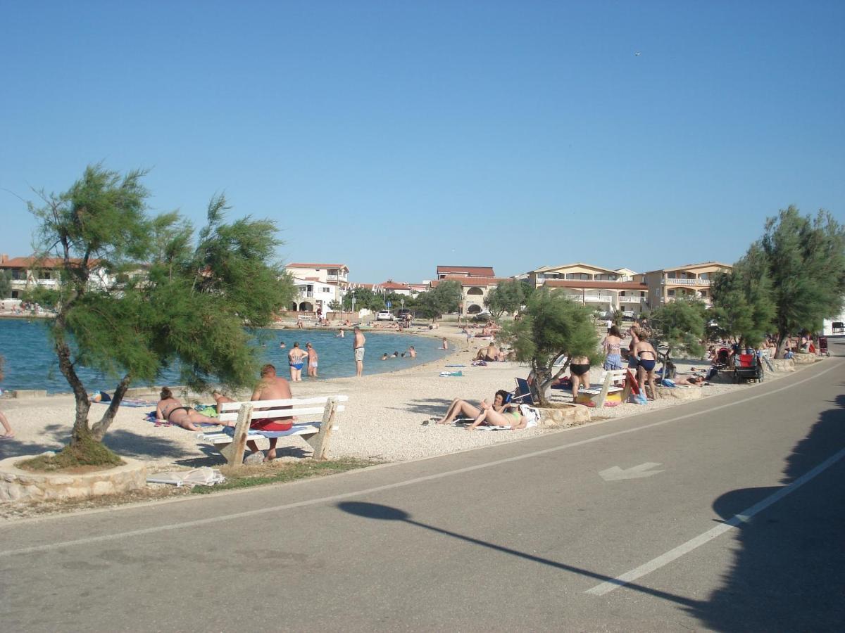 Apartments Oresic Vir Exterior photo
